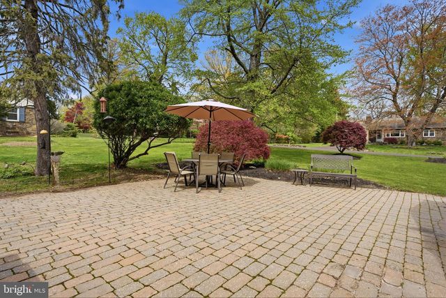 15 CLEARVIEW AVE, Chalfont, PA 18914