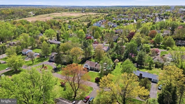 15 CLEARVIEW AVE, Chalfont, PA 18914