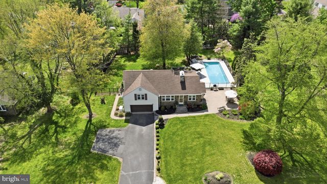 15 CLEARVIEW AVE, Chalfont, PA 18914