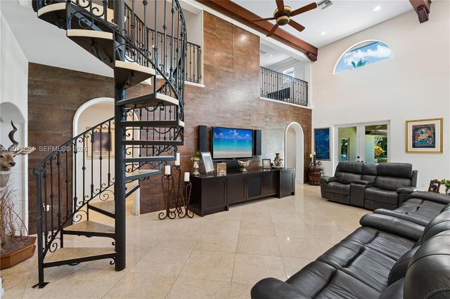 6600 SW 111th Street, Pinecrest, FL 33156