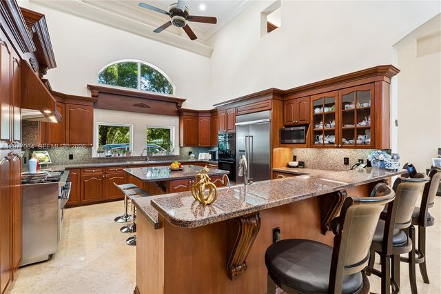 6600 SW 111th Street, Pinecrest, FL 33156