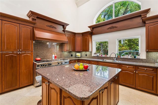 6600 SW 111th Street, Pinecrest, FL 33156