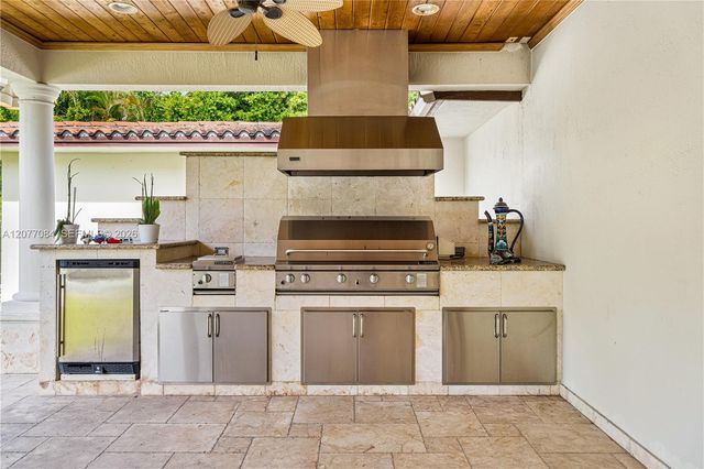 6600 SW 111th Street, Pinecrest, FL 33156