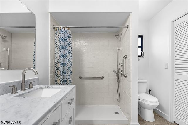 2220 SE 8th TER, Cape Coral, FL 33990