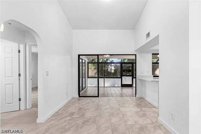 2220 SE 8th TER, Cape Coral, FL 33990