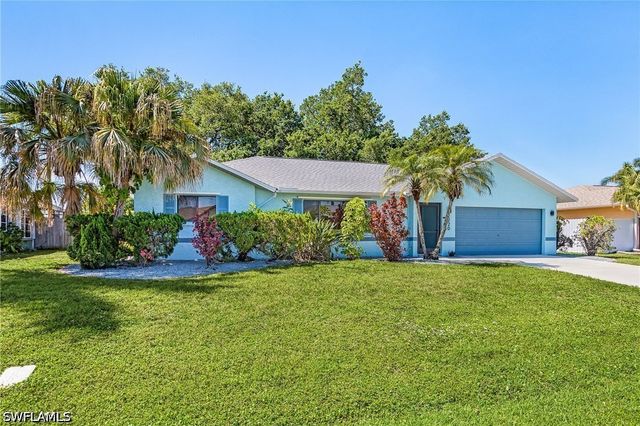 2220 SE 8th TER, Cape Coral, FL 33990