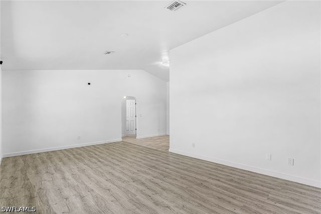 2220 SE 8th TER, Cape Coral, FL 33990