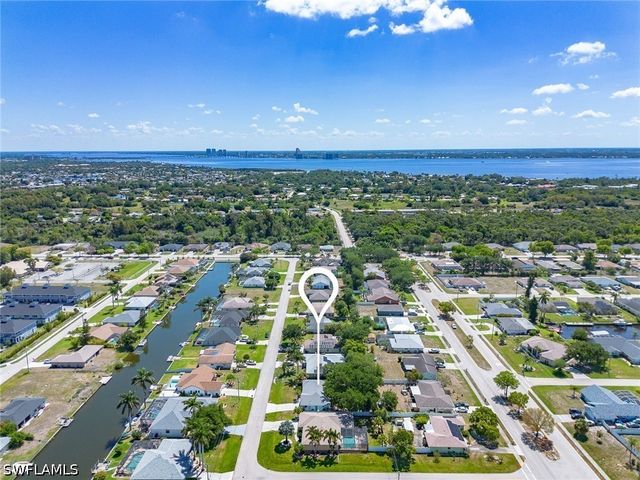 2220 SE 8th TER, Cape Coral, FL 33990