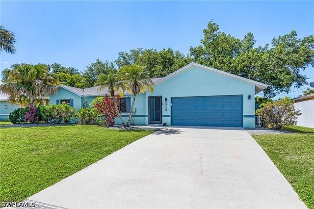 2220 SE 8th TER, Cape Coral, FL 33990