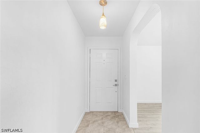 2220 SE 8th TER, Cape Coral, FL 33990