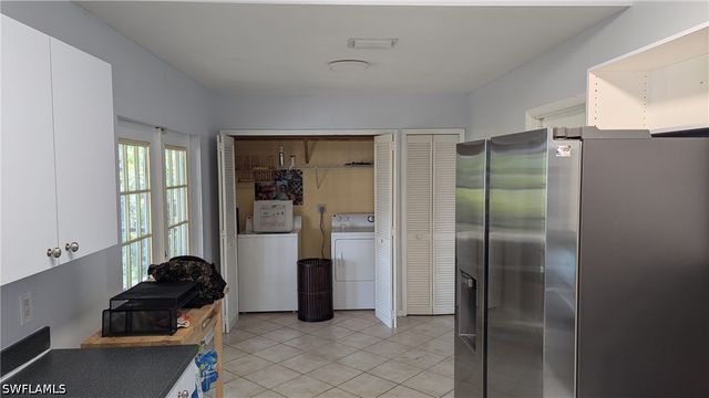 3810 24th AVE NE, Naples, FL 34120