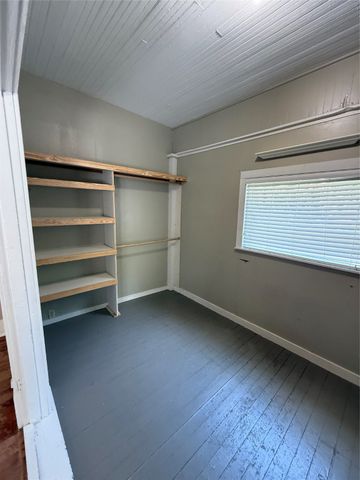 935 Elmwood Street, Shreveport, LA 71104