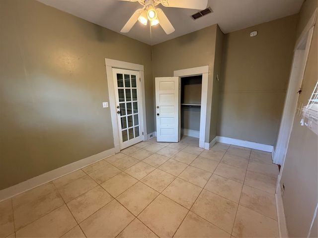 935 Elmwood Street, Shreveport, LA 71104