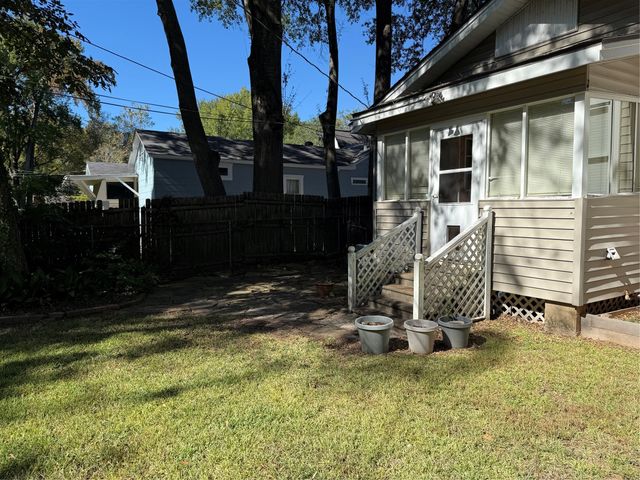 935 Elmwood Street, Shreveport, LA 71104