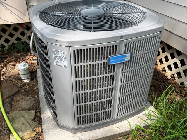 935 Elmwood Street, Shreveport, LA 71104