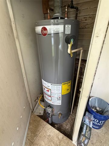 935 Elmwood Street, Shreveport, LA 71104