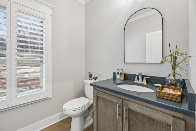 715 Walden View Road, Signal Mountain, TN 37377