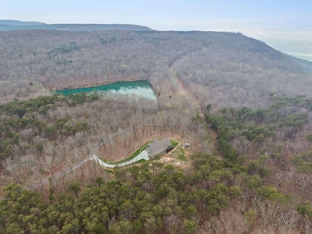 715 Walden View Road, Signal Mountain, TN 37377