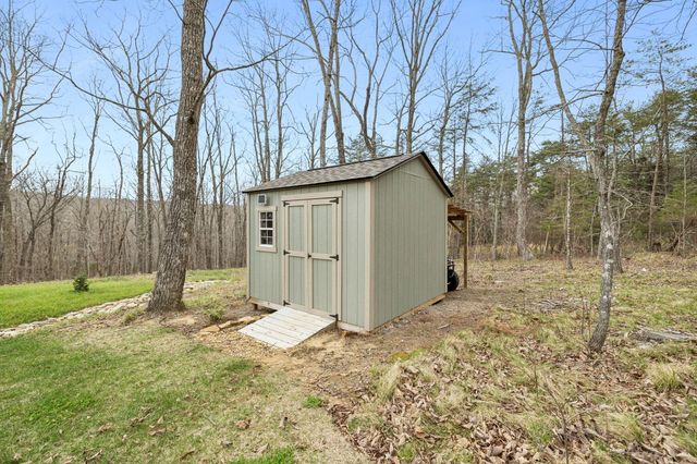 715 Walden View Road, Signal Mountain, TN 37377