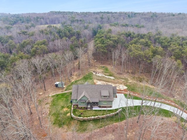 715 Walden View Road, Signal Mountain, TN 37377