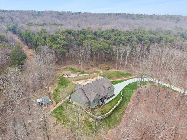 715 Walden View Road, Signal Mountain, TN 37377