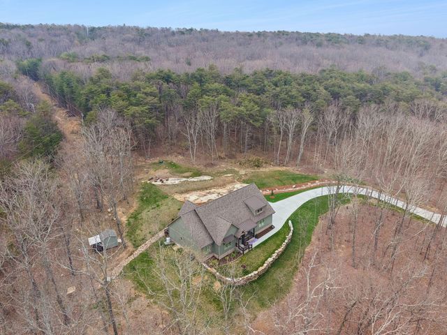 715 Walden View Road, Signal Mountain, TN 37377