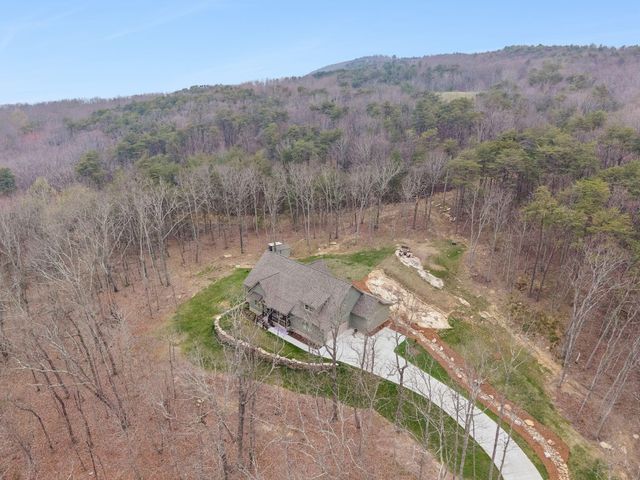 715 Walden View Road, Signal Mountain, TN 37377