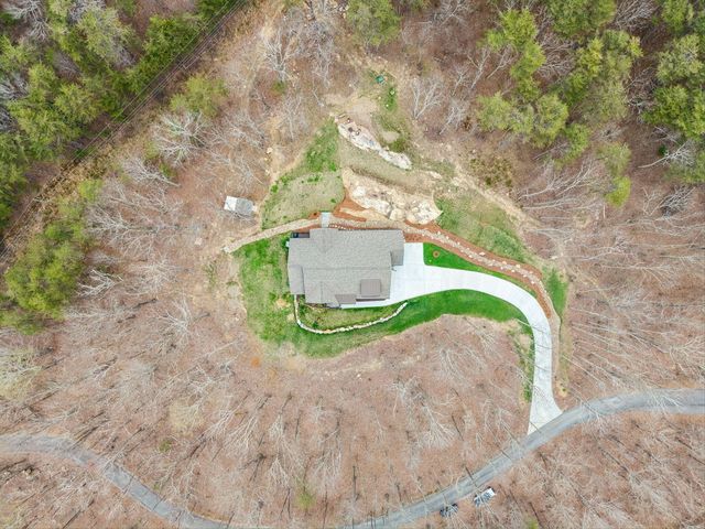 715 Walden View Road, Signal Mountain, TN 37377