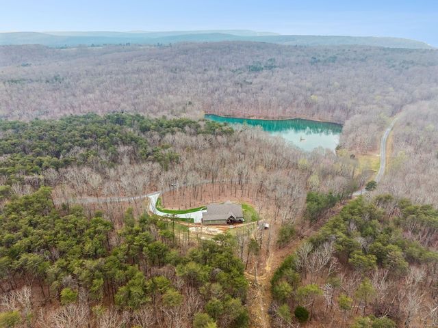 715 Walden View Road, Signal Mountain, TN 37377