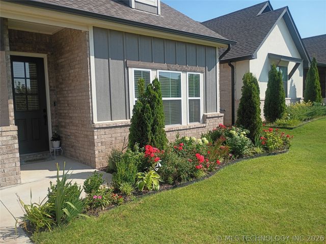 2057 E 130th Street S, Jenks, OK 74037