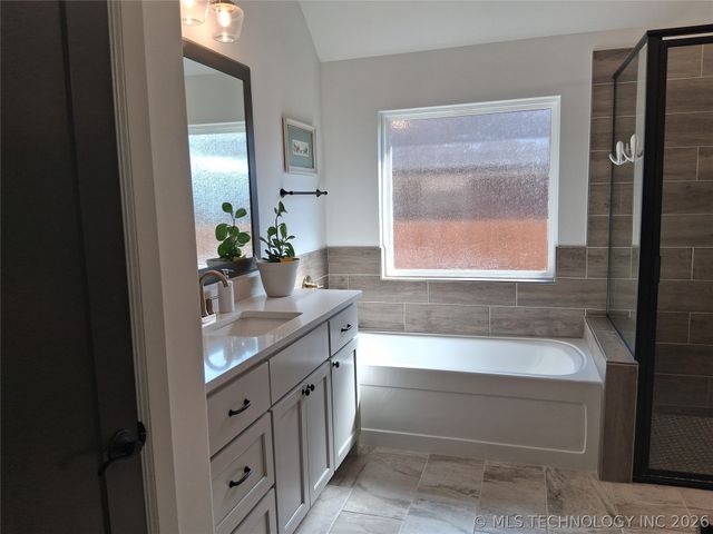 2057 E 130th Street S, Jenks, OK 74037