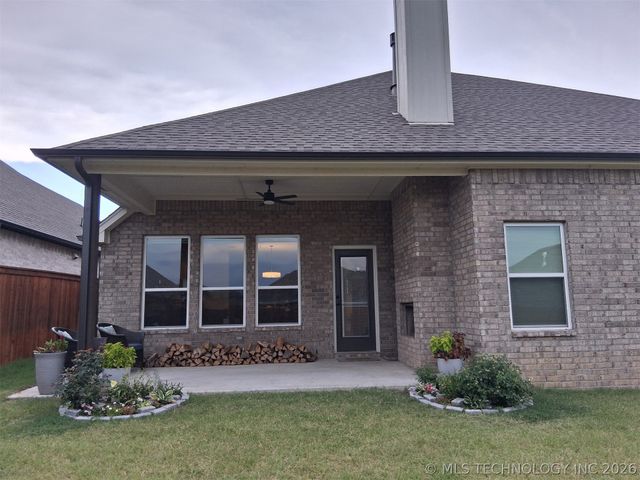2057 E 130th Street S, Jenks, OK 74037