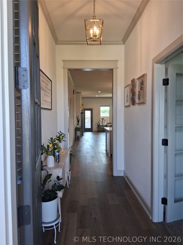 2057 E 130th Street S, Jenks, OK 74037