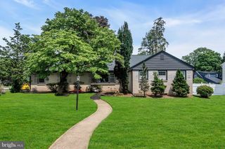 456 HAMILTON BLVD, Morrisville, PA 19067