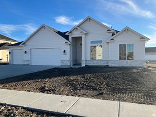 2443 W 2950 N #99, Farr West, UT 84404