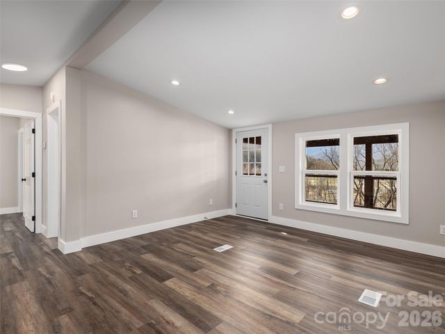 22 Honey Locust Lane, Candler, NC 28715