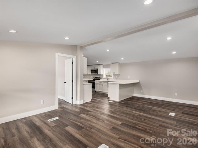 22 Honey Locust Lane, Candler, NC 28715