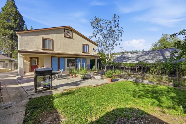 159 Harris St, Grass Valley, CA 95945