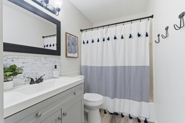 7504 Germane Trail, Apple Valley, MN 55124