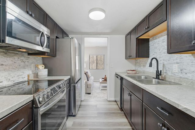 7504 Germane Trail, Apple Valley, MN 55124