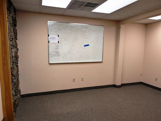 25 S Maple St, Manchester, NH 03103