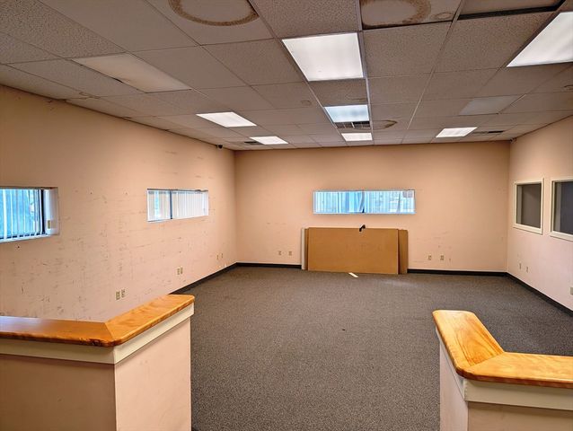 25 S Maple St, Manchester, NH 03103