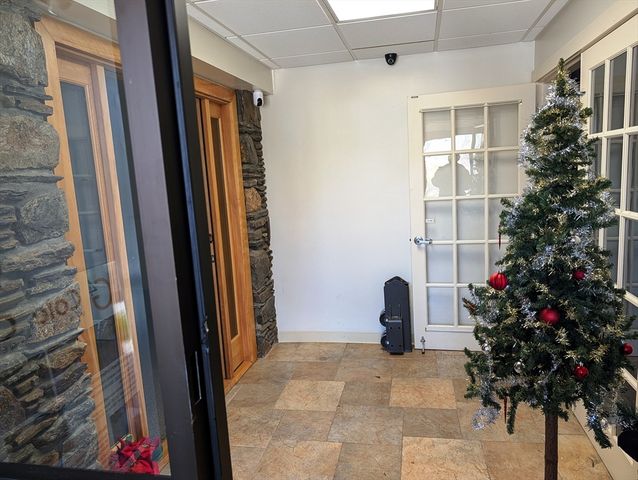 25 S Maple St, Manchester, NH 03103