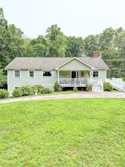 552 Main Street, Hopkinton, RI 02833