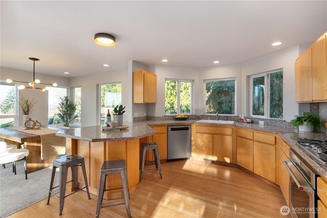 1033 W Mukilteo Boulevard, Everett, WA 98203