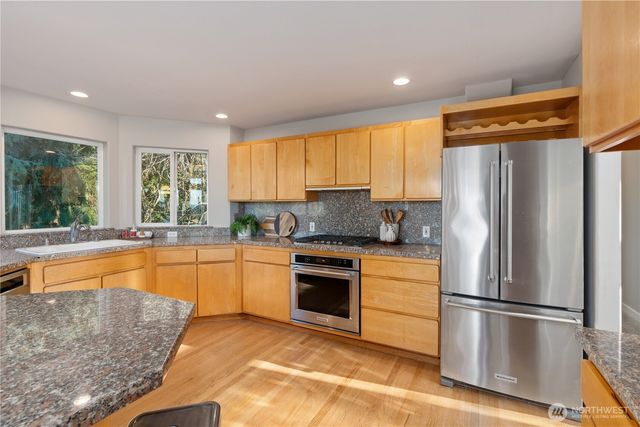 1033 W Mukilteo Boulevard, Everett, WA 98203