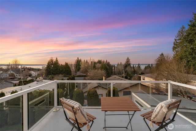 1033 W Mukilteo Boulevard, Everett, WA 98203