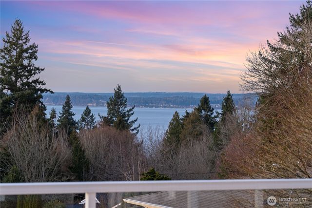 1033 W Mukilteo Boulevard, Everett, WA 98203