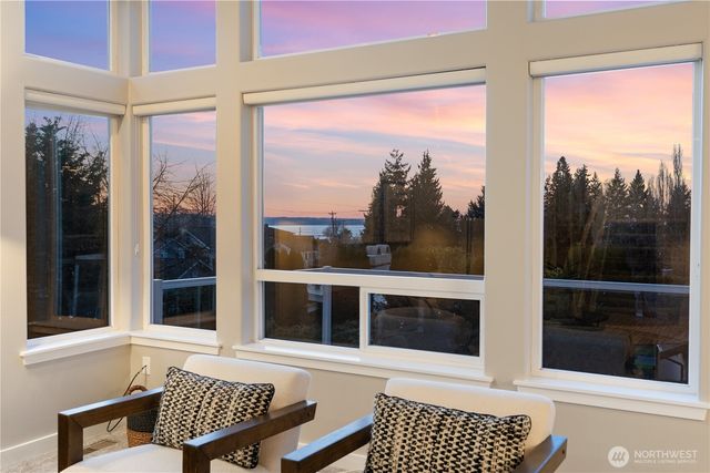 1033 W Mukilteo Boulevard, Everett, WA 98203