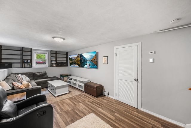 95 Baldwin Rd, Billerica, MA 01821